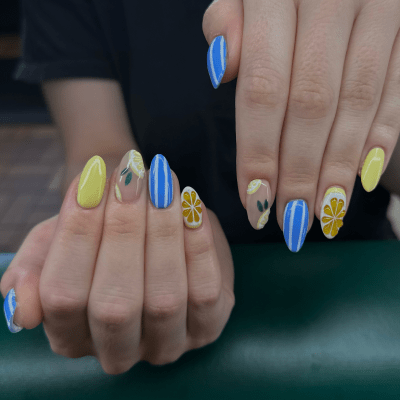NAIL ART